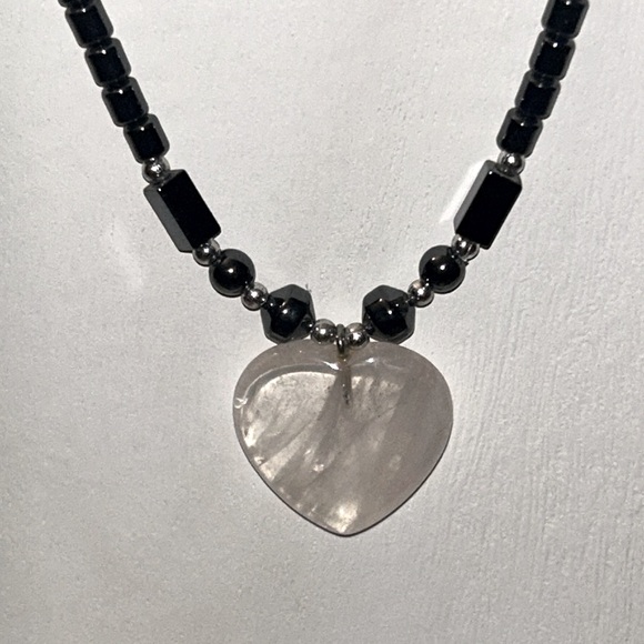 New Hand Crafted Heart Shaped Milky Quartz Stone And Hematite Bead Necklace - Picture 1 of 6